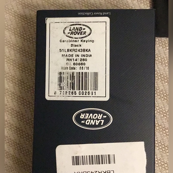 Land Rover carabiner Keyring and box - Picture 2 of 8